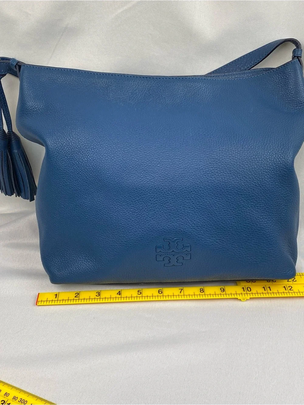 EUC Tory Burch Navy  Blue  Thea Slouchy Hobo Large Pebbled Leather Bag Purse